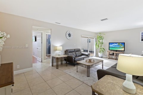 Купить таунхаус в Корал-Спрингс, Флорида 3 спальни, 123.56м2, № 2066183 - фото 5