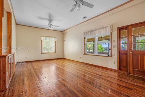 House in Homestead, Florida 4 bedrooms, 308.44 sq.m. № 1779465 - photo 27
