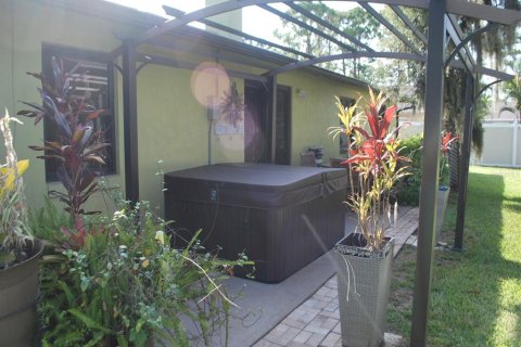 House in Edgewater, Florida 3 bedrooms, 155.33 sq.m. № 1810689 - photo 5
