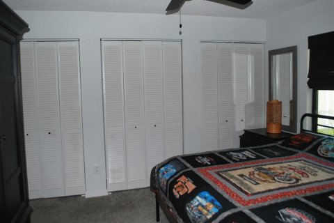 House in Edgewater, Florida 3 bedrooms, 155.33 sq.m. № 1810689 - photo 18