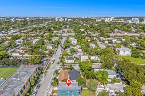 Propiedad comercial en venta en Miami, Florida, 269.79 m2 № 1979496 - foto 7