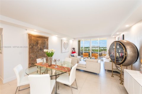 Condominio en venta en Key Biscayne, Florida, 3 dormitorios, 241.73 m2 № 2024848 - foto 5