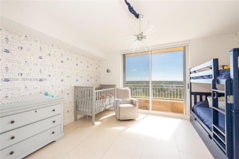Condominio en venta en Key Biscayne, Florida, 3 dormitorios, 241.73 m2 № 2024848 - foto 14