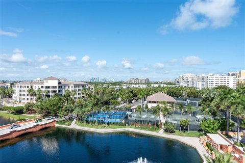 Condominio en Key Biscayne, Florida, 3 dormitorios  № 2024848