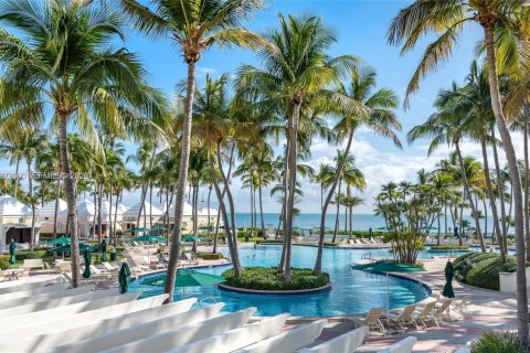 Condominio en venta en Key Biscayne, Florida, 3 dormitorios, 241.73 m2 № 2024848 - foto 21