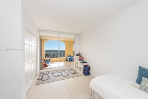 Condominio en venta en Key Biscayne, Florida, 3 dormitorios, 241.73 m2 № 2024848 - foto 15