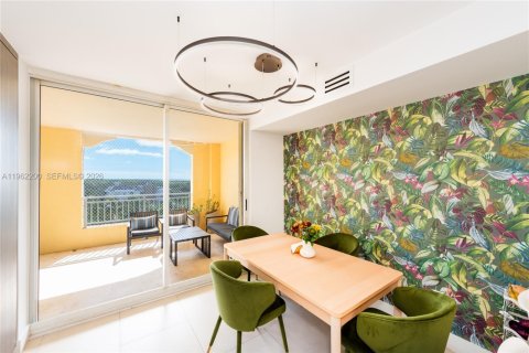 Condominio en venta en Key Biscayne, Florida, 3 dormitorios, 241.73 m2 № 2024848 - foto 10