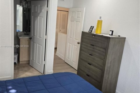 Copropriété à louer à Miami, Floride: 2 chambres, 83.61 m2 № 2042194 - photo 9