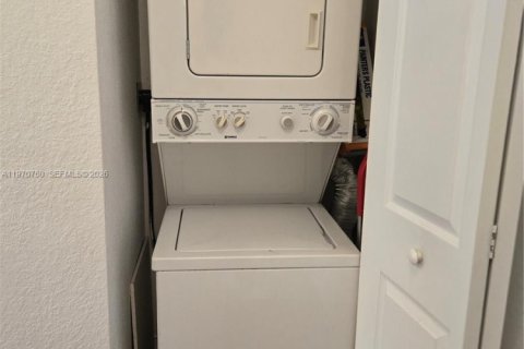 Copropriété à louer à Miami, Floride: 2 chambres, 83.61 m2 № 2042194 - photo 21