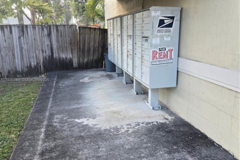 Copropriété à louer à Miami, Floride: 2 chambres, 83.61 m2 № 2042194 - photo 6