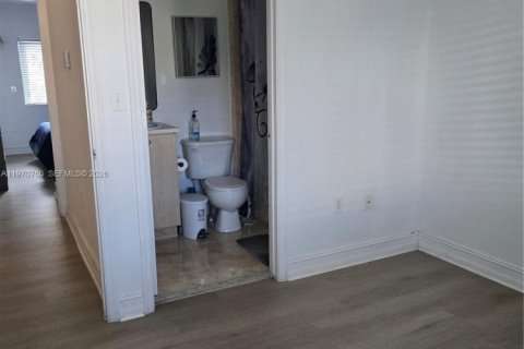 Copropriété à louer à Miami, Floride: 2 chambres, 83.61 m2 № 2042194 - photo 15