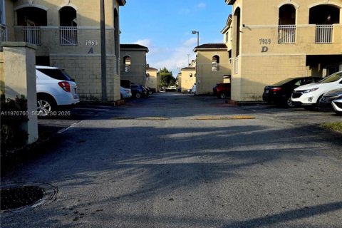 Copropriété à louer à Miami, Floride: 2 chambres, 83.61 m2 № 2042194 - photo 3