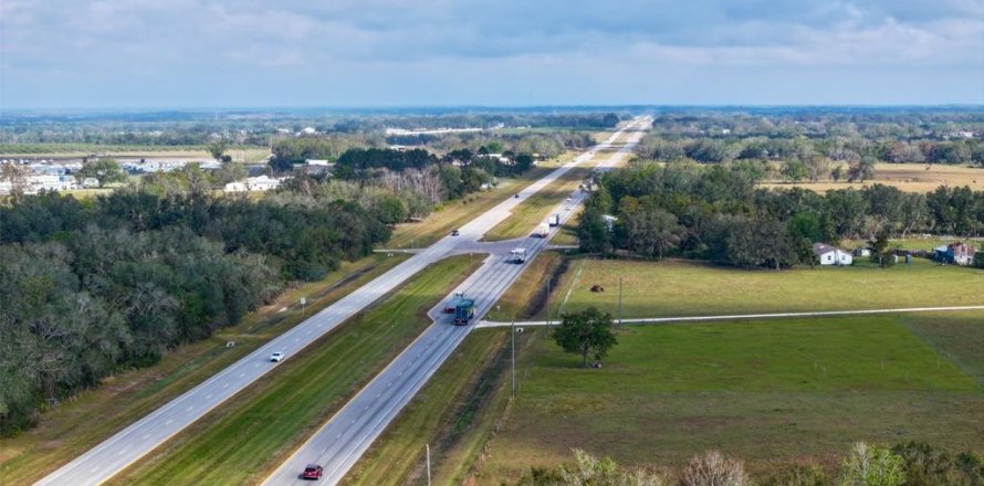 Terreno en Arcadia, Florida № 1536443