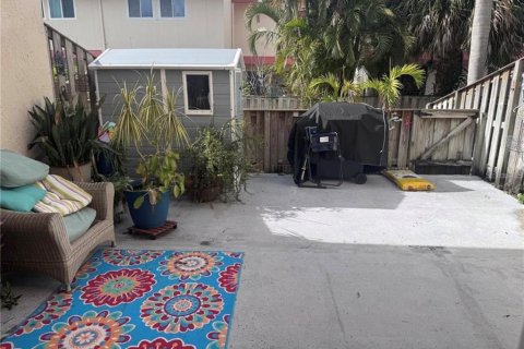 Adosado en alquiler en Saint Petersburg, Florida, 3 dormitorios, 120.77 m2 № 1913093 - foto 14