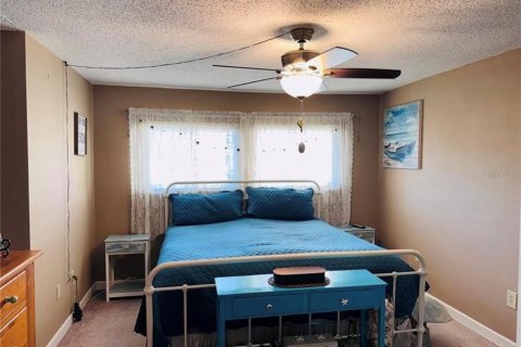 Adosado en alquiler en Saint Petersburg, Florida, 3 dormitorios, 120.77 m2 № 1913093 - foto 8