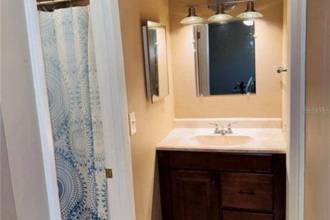 Adosado en alquiler en Saint Petersburg, Florida, 3 dormitorios, 120.77 m2 № 1913093 - foto 9