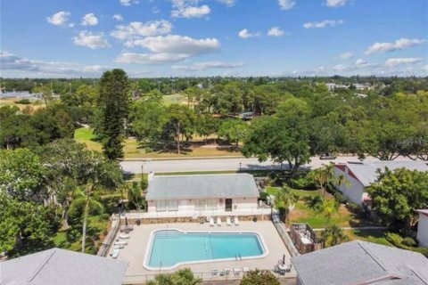 Adosado en alquiler en Saint Petersburg, Florida, 3 dormitorios, 120.77 m2 № 1913093 - foto 15