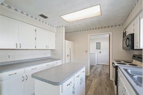 Купить виллу или дом в Белвью, Флорида 4 комнаты, 140.1м2, № 2143530 - фото 12