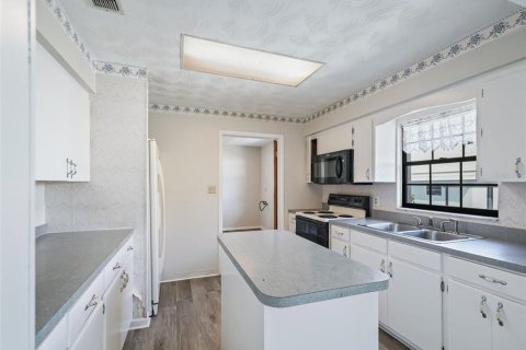 Купить виллу или дом в Белвью, Флорида 4 комнаты, 140.1м2, № 2143530 - фото 11