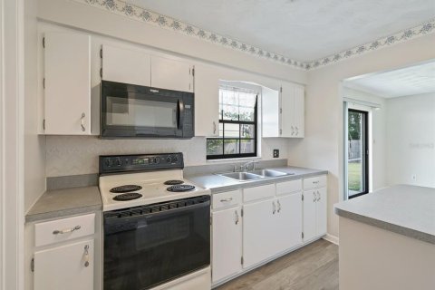 Купить виллу или дом в Белвью, Флорида 4 комнаты, 140.1м2, № 2143530 - фото 14
