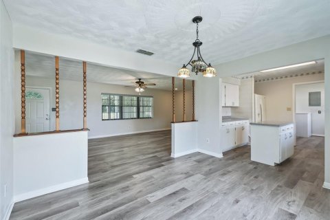 Купить виллу или дом в Белвью, Флорида 4 комнаты, 140.1м2, № 2143530 - фото 10
