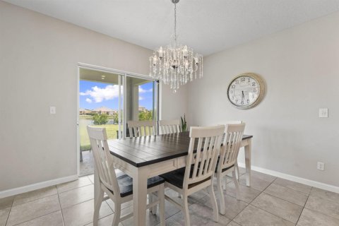 Casa en venta en Port St. Lucie, Florida, 5 dormitorios, 242.1 m2 № 2305871 - foto 12