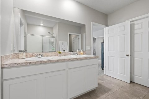 Casa en venta en Port St. Lucie, Florida, 5 dormitorios, 242.1 m2 № 2305871 - foto 30