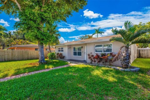House in Dania Beach, Florida 4 bedrooms, 156.35 sq.m. № 1860322 - photo 24