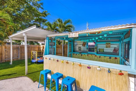 House in Dania Beach, Florida 4 bedrooms, 156.35 sq.m. № 1860322 - photo 23