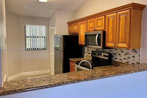 Copropriété à vendre à Sunrise, Floride: 2 chambres, 91.6 m2 № 1686211 - photo 10