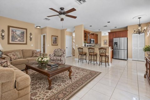 House in Lake Worth, Florida 4 bedrooms, 237.92 sq.m. № 2418991 - photo 17