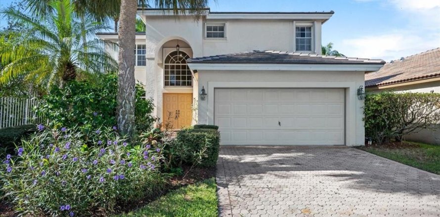 House in Lake Worth, Florida 4 bedrooms, 237.92 sq.m. № 2418991