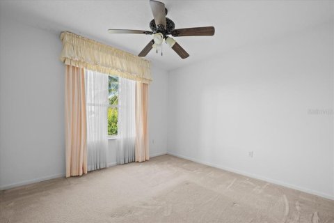 House in Lake Worth, Florida 4 bedrooms, 237.92 sq.m. № 2418991 - photo 29