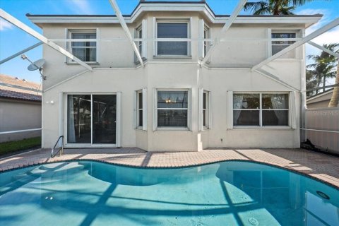 House in Lake Worth, Florida 4 bedrooms, 237.92 sq.m. № 2418991 - photo 3