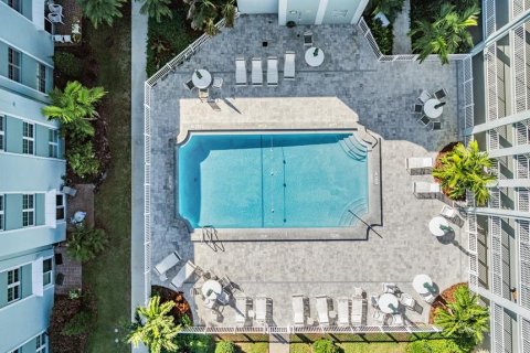 Condo in Belleair, Florida, 2 bedrooms  № 2217930 - photo 19