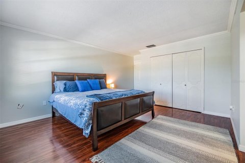 Condo in Belleair, Florida, 2 bedrooms  № 2217930 - photo 15