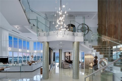 Condo in Miami Beach, Florida, 7 bedrooms  № 1768182 - photo 16