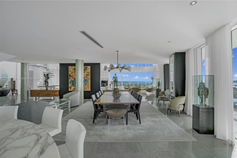 Condo in Miami Beach, Florida, 7 bedrooms  № 1768182 - photo 12