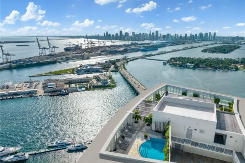 Condo in Miami Beach, Florida, 7 bedrooms  № 1768182 - photo 8