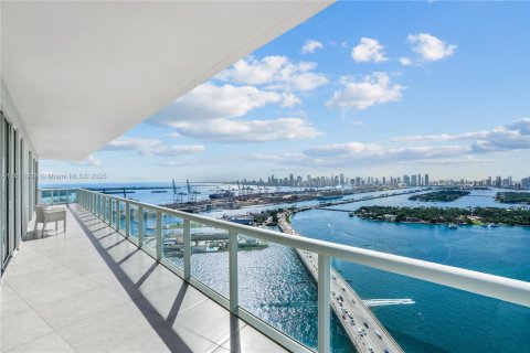 Condo in Miami Beach, Florida, 7 bedrooms  № 1768182 - photo 21