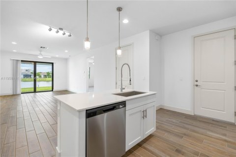 Снять в аренду виллу или дом в Делрей-Бич, Флорида 2 спальни, 122.72м2, № 2011719 - фото 13