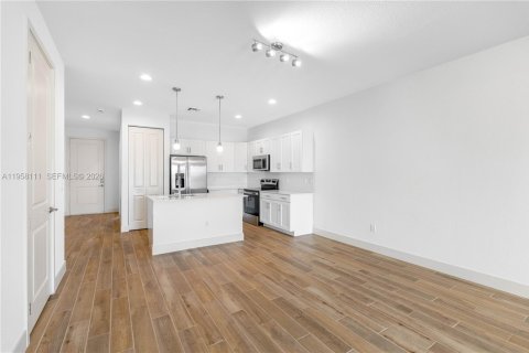 Снять в аренду виллу или дом в Делрей-Бич, Флорида 2 спальни, 122.72м2, № 2011719 - фото 10