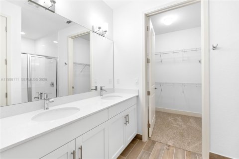 Снять в аренду виллу или дом в Делрей-Бич, Флорида 2 спальни, 122.72м2, № 2011719 - фото 27