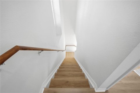 Condo in Bradenton, Florida, 2 bedrooms  № 2215264 - photo 25