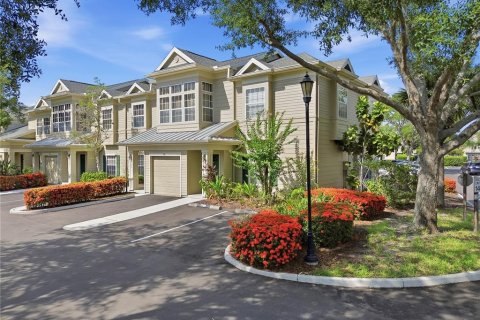 Condo in Bradenton, Florida, 2 bedrooms  № 2215264 - photo 4