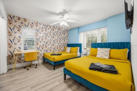 Casa en venta en Kissimmee, Florida, 6 dormitorios, 476.87 m2 № 2200635 - foto 22