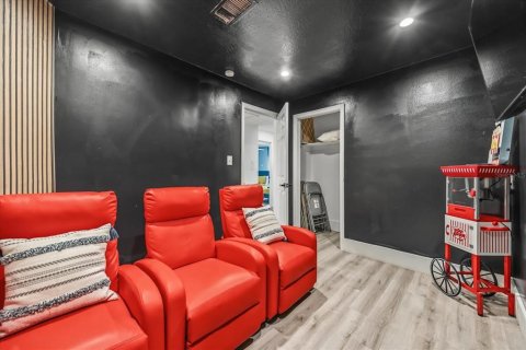Casa en venta en Kissimmee, Florida, 6 dormitorios, 476.87 m2 № 2200635 - foto 14