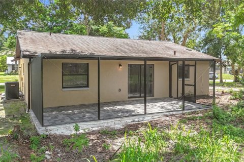 House in Sarasota, Florida 2 bedrooms, 87.24 sq.m. № 1883301 - photo 6