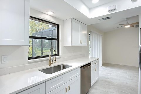 House in Sarasota, Florida 2 bedrooms, 87.24 sq.m. № 1883301 - photo 22