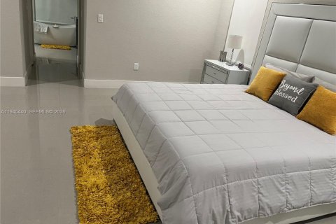 House in Homestead, Florida 5 bedrooms, 256.22 sq.m. № 2002703 - photo 11